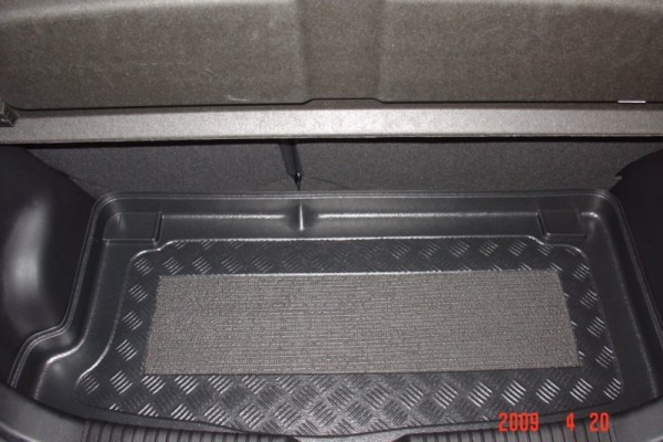 Hyundai i10 H/B3 '08 - Basic Lower trunk