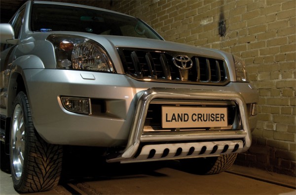 Toyota Land Cruiser 120 Type U 70 mm crossbar with axle plate CE Approved